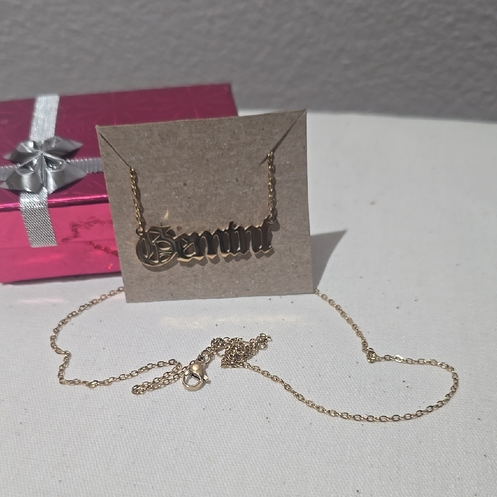 Gentle Gold Necklace